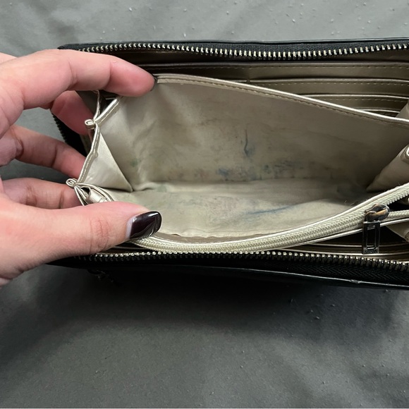 Guess wallet - Picture 5 of 5